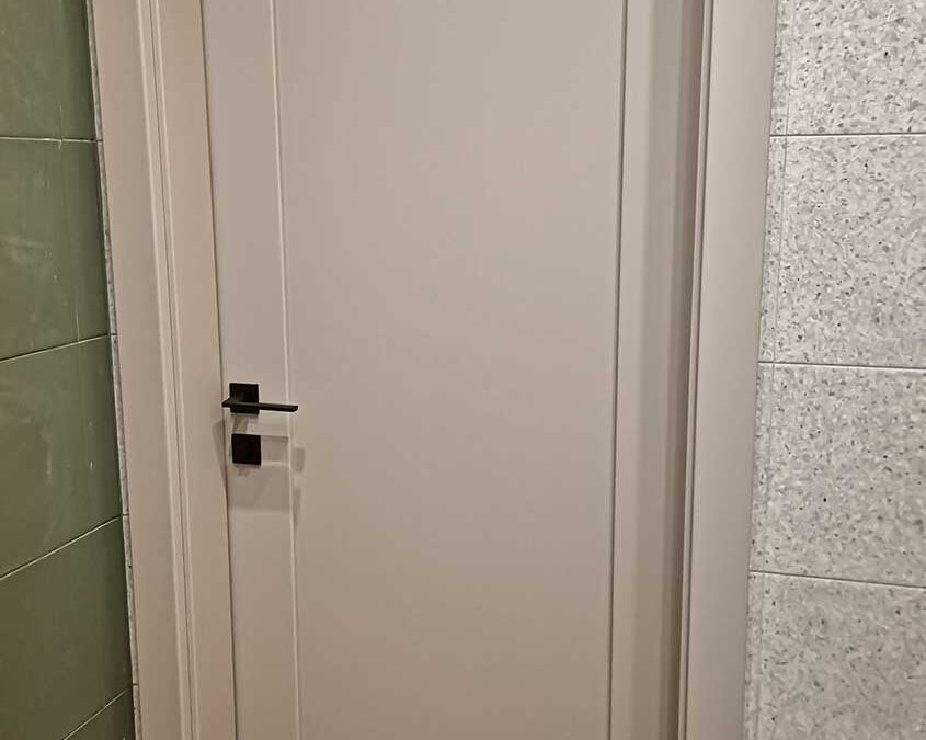Wewnętrzne beżowe bezprzylgowe